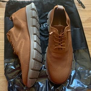 New Men’s Ultra Light Weight Shoes